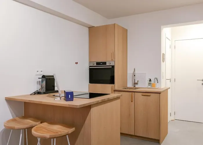 Casiola - Urban Sea View In