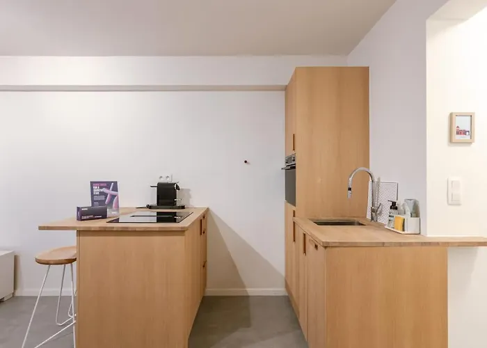 Apartment Casiola - Urban Sea View In